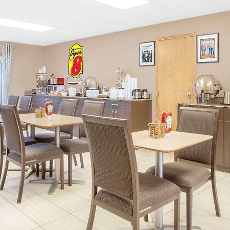 Super 8 By Wyndham Athabasca Ab Hotel Exterior photo